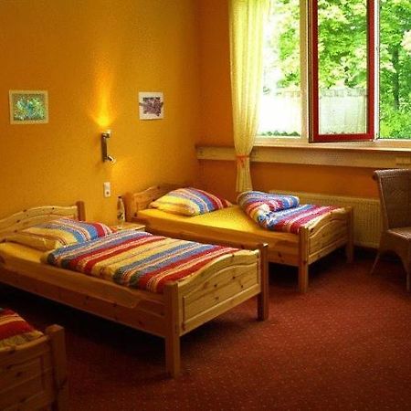 Econo Motel Goelzer Buchenbeuren ภายนอก รูปภาพ